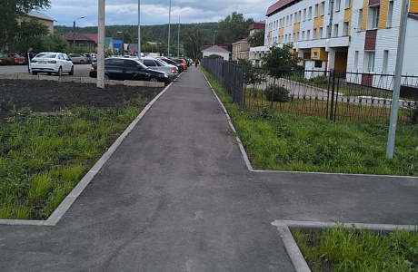 В Кузнецке завершились работы по благоустройству аллеи «новорожденных»
